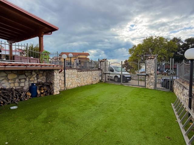 Casa singola in vendita a Manfredonia, Montagna