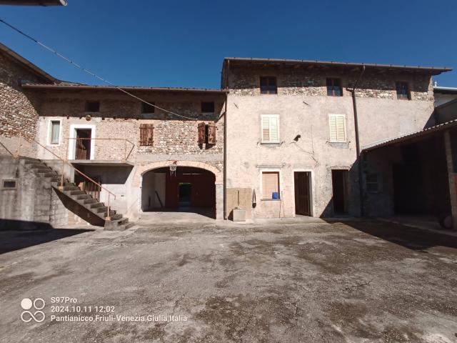 Casa singola in vendita a Mereto di Tomba, Pantianicco