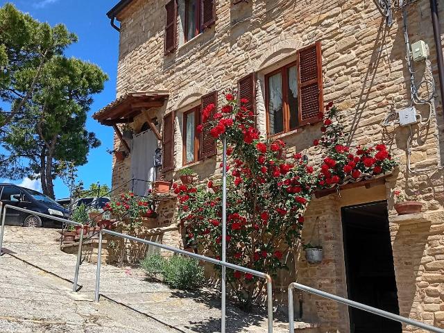 Casa singola in vendita a Montelparo