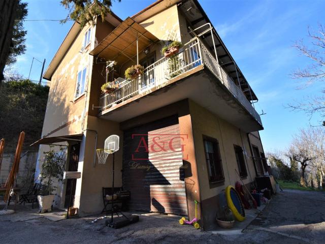 Casa singola in vendita a Montelparo, Centro