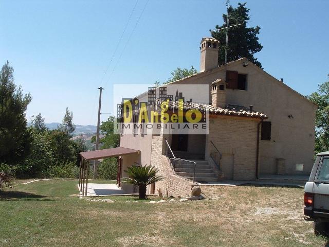Casa singola in vendita a Offida