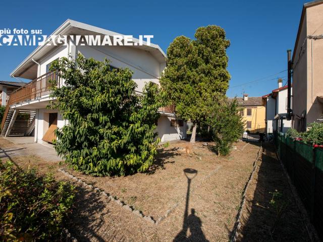 Casa singola in vendita a Ostellato