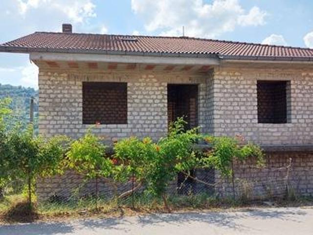 Casa singola in vendita a Ariano Irpino, contrada cerreto