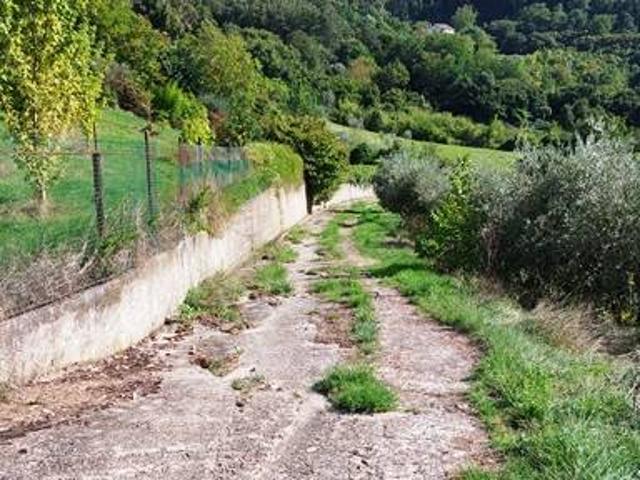 Casa singola in vendita a Ariano Irpino, Contrada Valleluogo