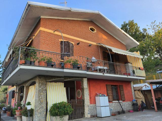 Casa singola in vendita a Baiso