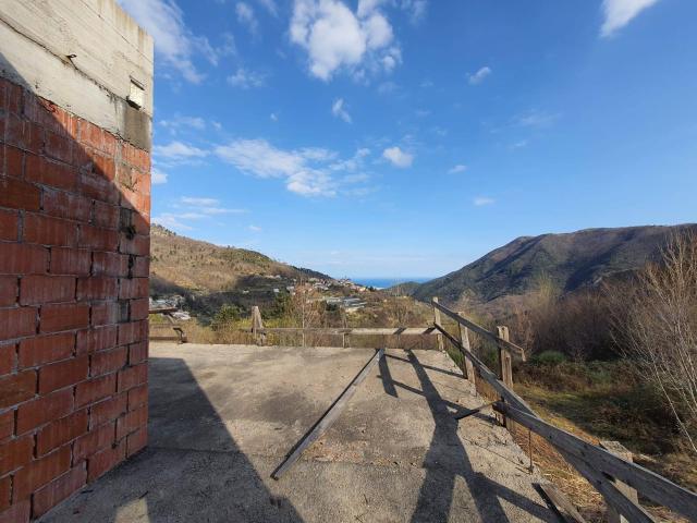Casa singola in vendita a Balestrino, Bergalla
