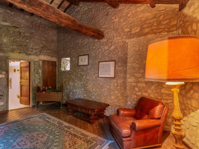 Casa singola in vendita a Borgo San Lorenzo, in ottimo stato. 575m² Borgo San Lorenzo