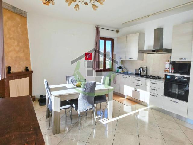 Casa singola in vendita a Castel di Lama, Piattoni