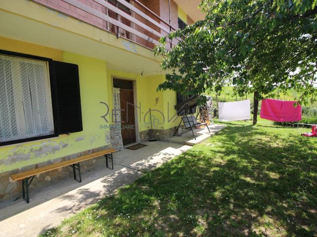 Casa singola in vendita a Castelli, Santa Maria della Neve 140m² Castelli