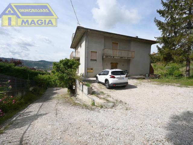 Casa singola in vendita a Colli del Tronto