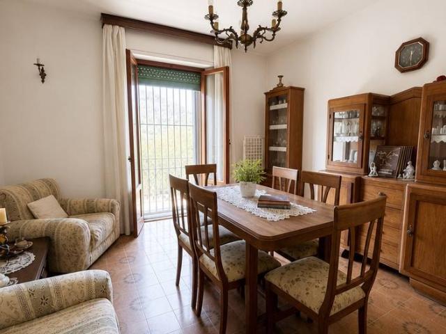 Casa singola in vendita a Comunanza, Campagna