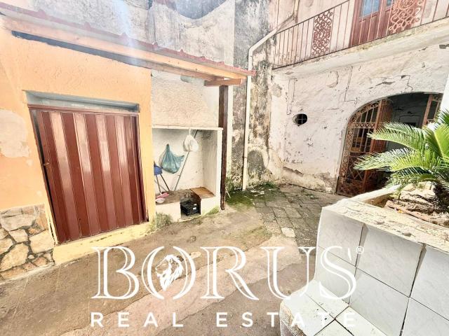 Casa singola in vendita a Falciano del Massico