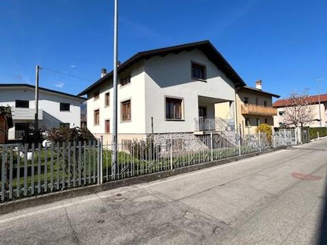 Casa singola in vendita a Feltre