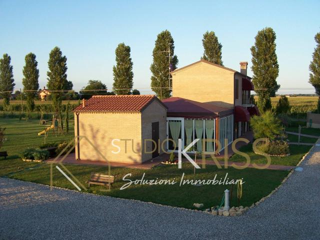 Casa singola in vendita a Ferrara, Casaglia