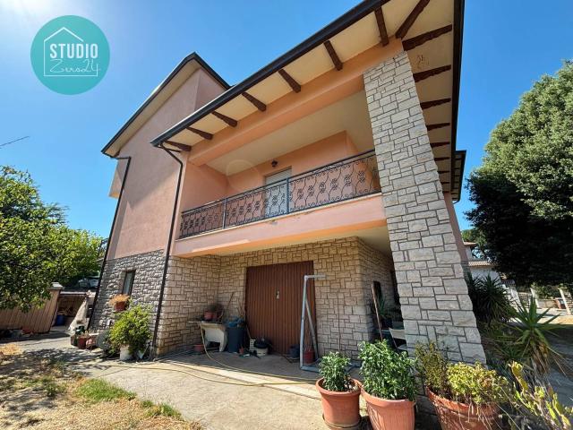 Casa singola in vendita a Fratta Todina