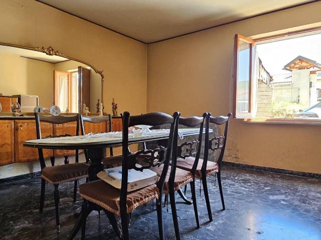Casa singola in vendita a L'Aquila, Scoppito