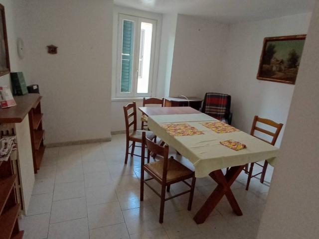 Casa singola in vendita a Longone al Segrino