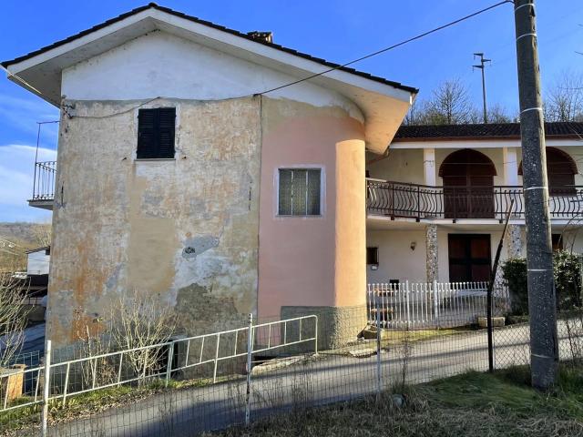 Casa singola in vendita a Piana Crixia, Pontevecchio
