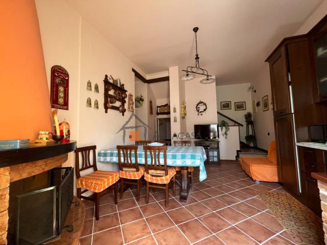 Casa singola in vendita a Rotella, Capradosso