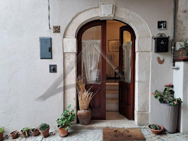 Casa singola in vendita a San Demetrio ne' Vestini, Colle