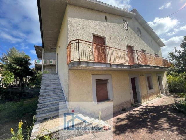 Casa singola in vendita a Sant'Angelo a Cupolo
