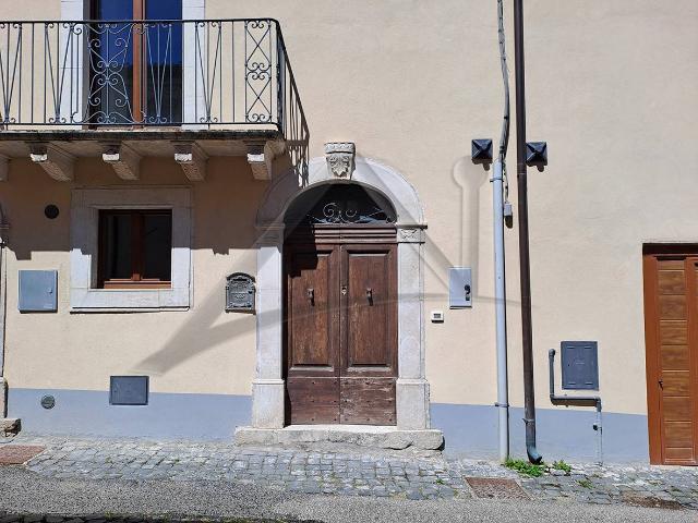 Casa singola in vendita a Sant'Eusanio Forconese