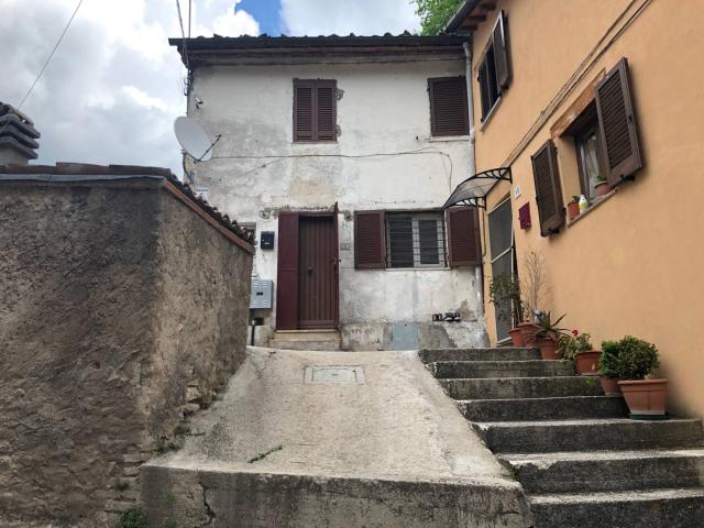 Casa singola in vendita a Sassoferrato