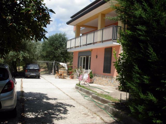 Casa singola in vendita a Telese Terme