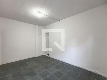 Praça Maria do Carmo da Silva - Garagem