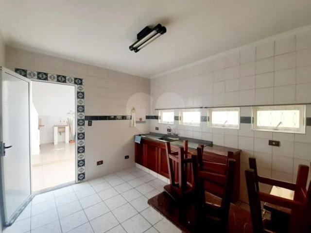 Casa sobrado 3 dormitórios 1 suíte 2 vagas Jd. Califórnia Indaiatuba SP
