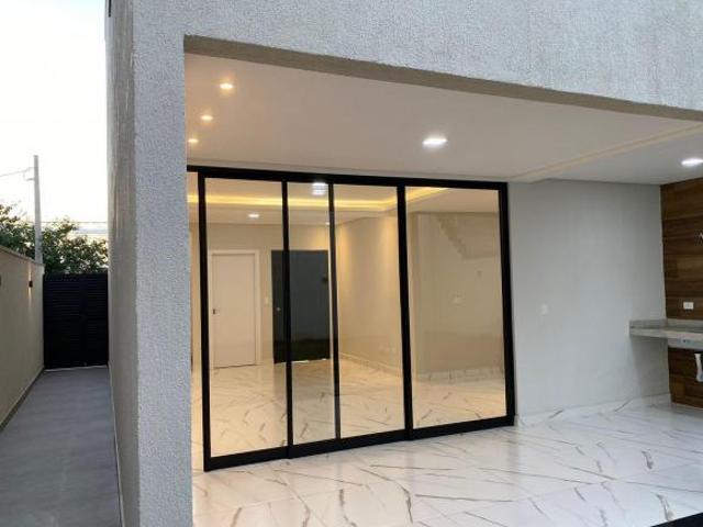 Casa Sobrado 3 Dormitórios 1 Suíte, 2 vagas Reserva do Vale Caçapava