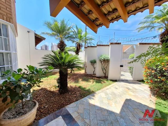 Casa sobrado 03 suítes para locação próximo a Av. Juscelino Kubitschek São José do Rio Preto/SP