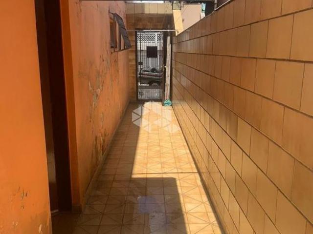 Casa sobrado, 2 dormitórios, 2 banheiros, C/02 vagas. Vila Formosa