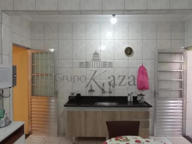 Casa Sobrado com Edícula Bosque dos Eucaliptos 4 Dormitórios 250m²