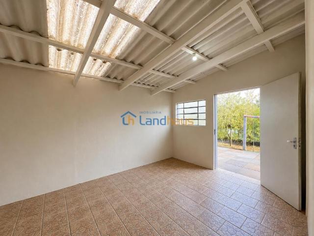 Casa / Sobrado com 1 dormitório, 1 vaga para alugar por R$ 1.175,00