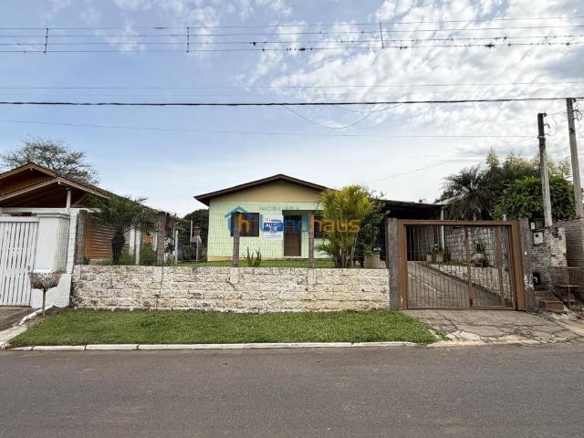 Casa / Sobrado com 3 dormitórios, 3 vagas para alugar por R$ 2.350,00