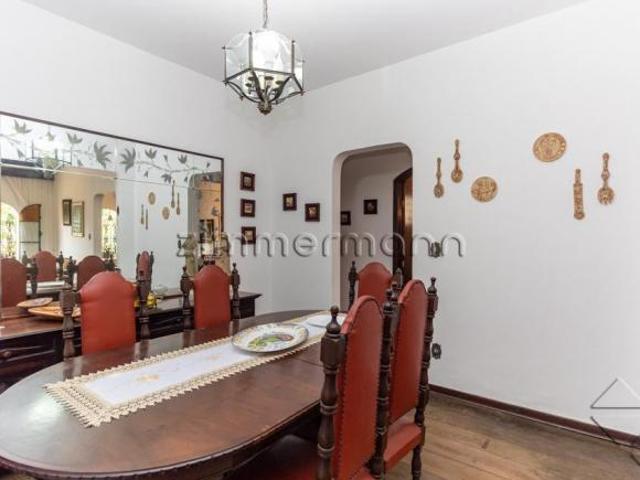 CASA SOBRADO COM 4 DORMITÓRIOS EM PERDIZES