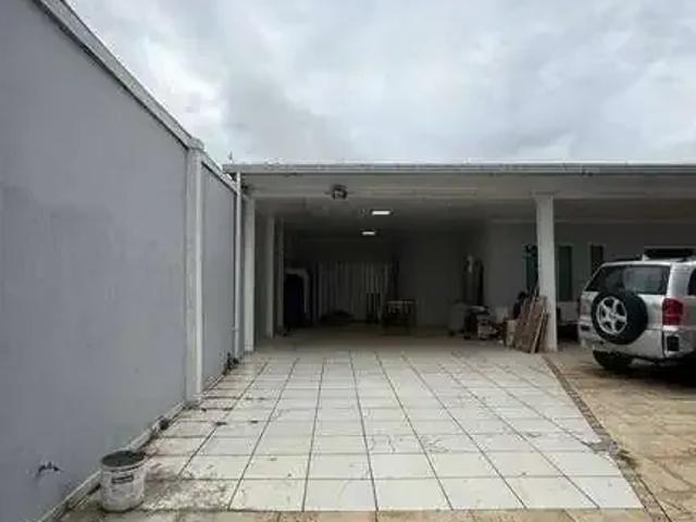 Casa / Sobrado Comercial para Locação em Manaus/AM Flores