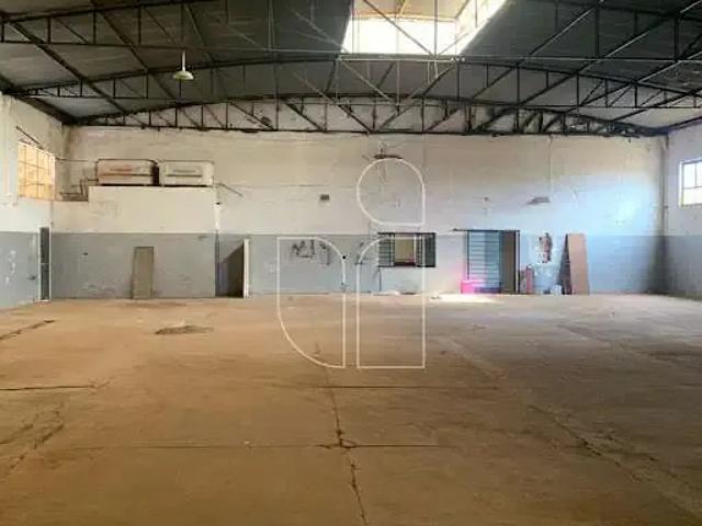 Casa / Sobrado Comercial para Locação em Marília/SP Distrito Industrial Santo Barion