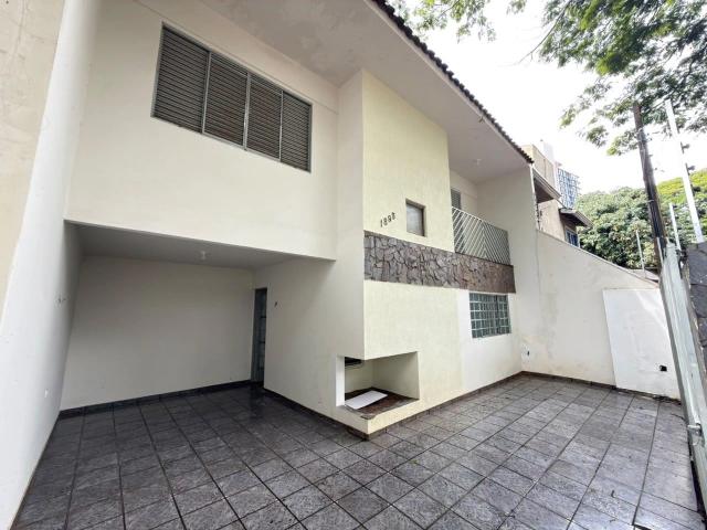 Casa / Sobrado Comercial para Locação em Maringá/PR Zona 08