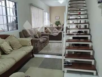 Casa / Sobrado Comercial para Locação em Mogi das Cruzes/SP Jardim São Pedro 2 Quartos