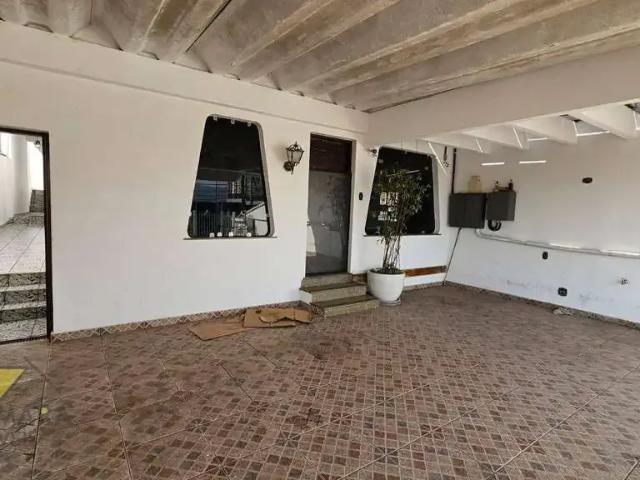 Casa / Sobrado Comercial para Locação em Mogi das Cruzes/SP Vila Lavínia 3 Quartos