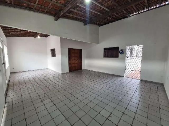 Casa / Sobrado Comercial para Locação em Natal/RN Cidade da Esperança 2 Quartos