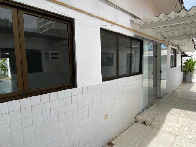 Casa / Sobrado Comercial para Locação em Natal/RN Ponta Negra
