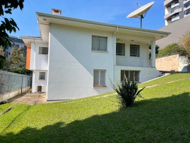 Casa / Sobrado Comercial para Locação em Novo Hamburgo/RS Centro 4 Quartos