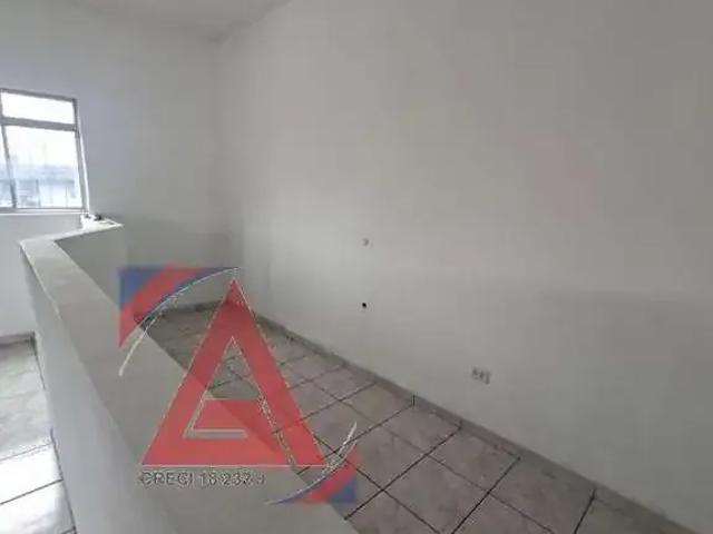 Casa / Sobrado Comercial para Locação em Osasco/SP Km 18 2 Quartos