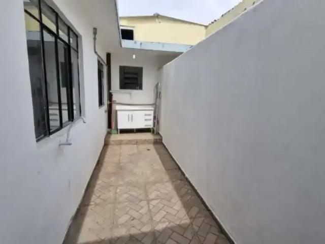 Casa / Sobrado Comercial para Locação em Osasco/SP Km 18 2 Quartos