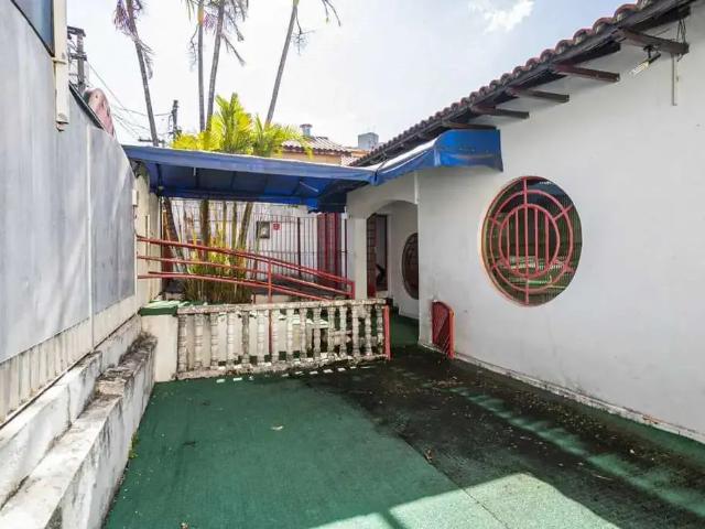 Casa / Sobrado Comercial para Locação em Osasco/SP Vila Osasco