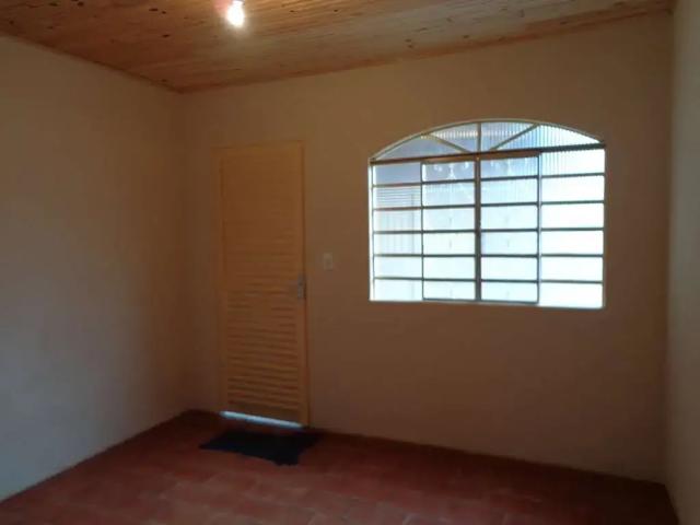 Casa / Sobrado Comercial para Locação em Agudos/SP Parque Santo Antônio 3 Quartos