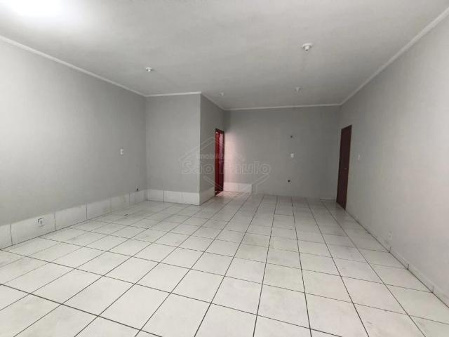 Casa / Sobrado Comercial para Locação em Américo Brasiliense/SP Jardim Bela Vista 2 Quartos